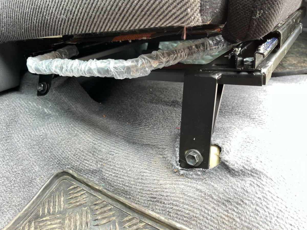 1x Crank Motorsport 70 / 76 / 79 Series Landcruiser Seat Rail Package – Dual Cab – BRIDE / RECARO / SPARCO Compatible