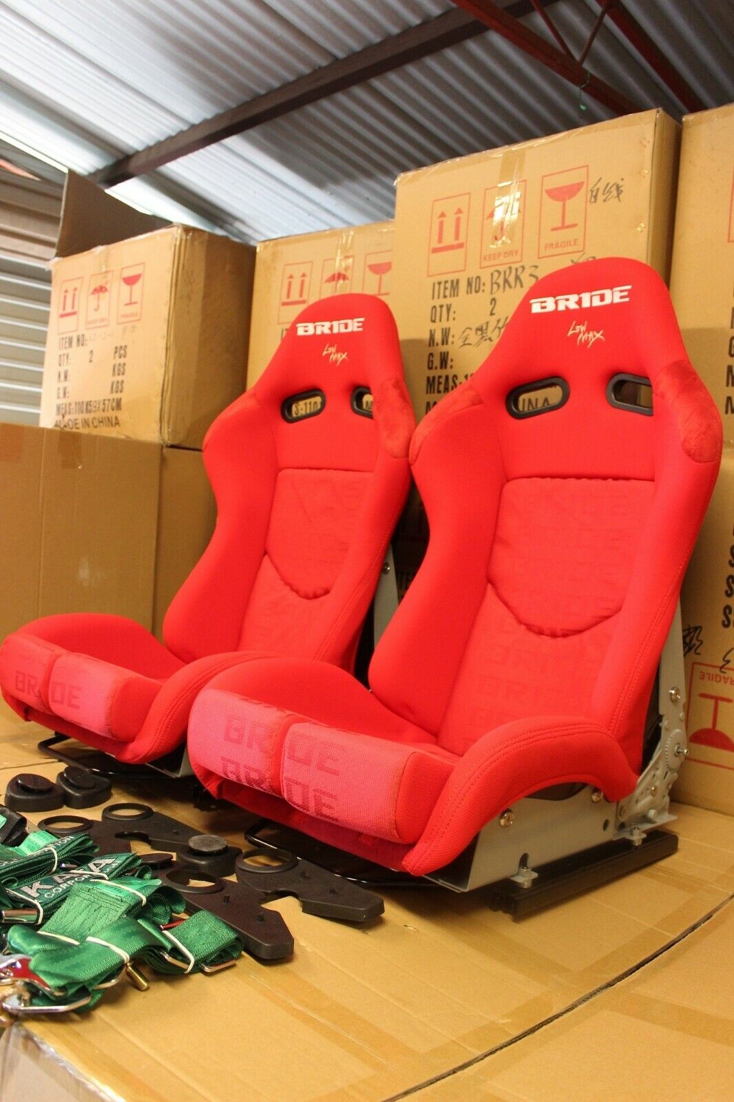1x Bride Stradia Red Fiberglass Recliner Seat – ADR Approved