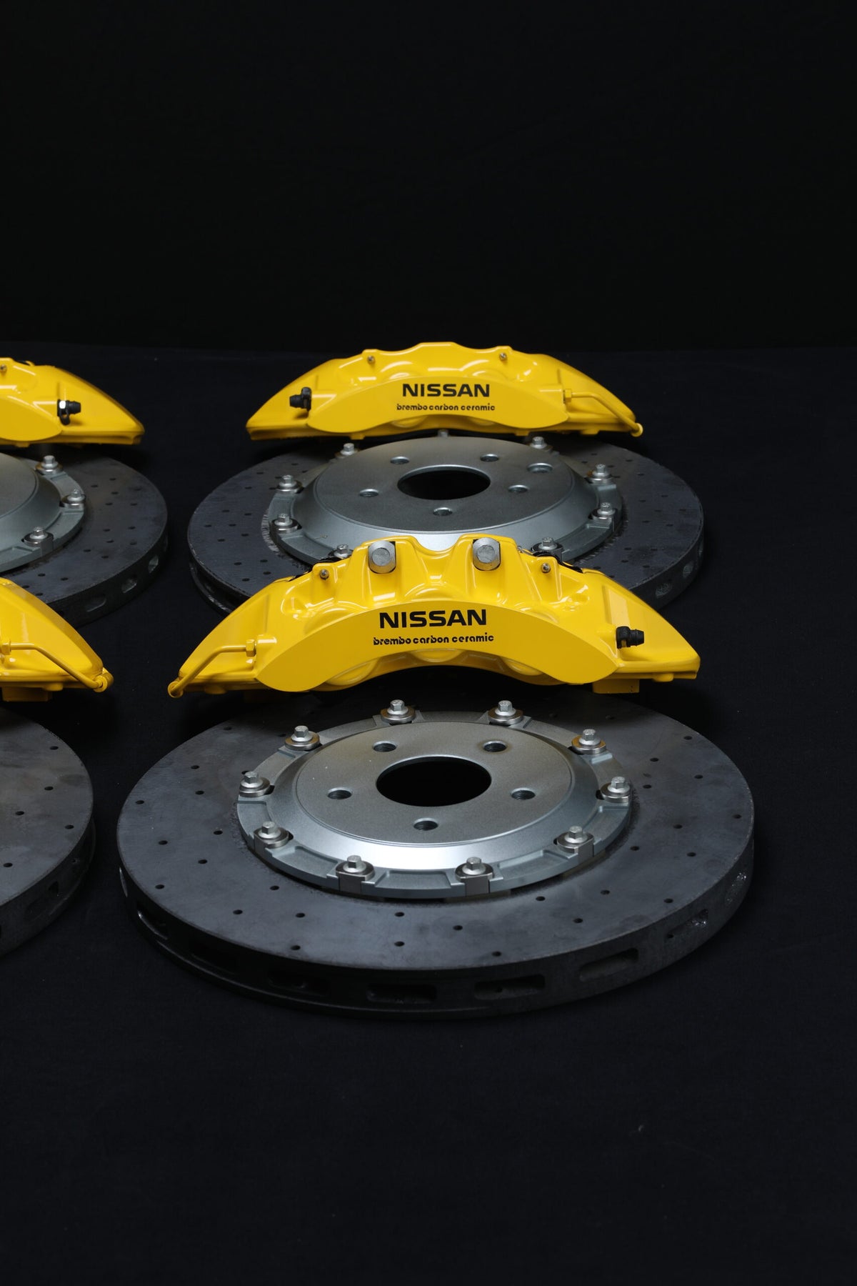 Crank Motorsport R35 GTR Carbon Ceramic Brake Conversion Kit – Nissan Skyline R32-R34 – Yellow Calipers with Black Hat