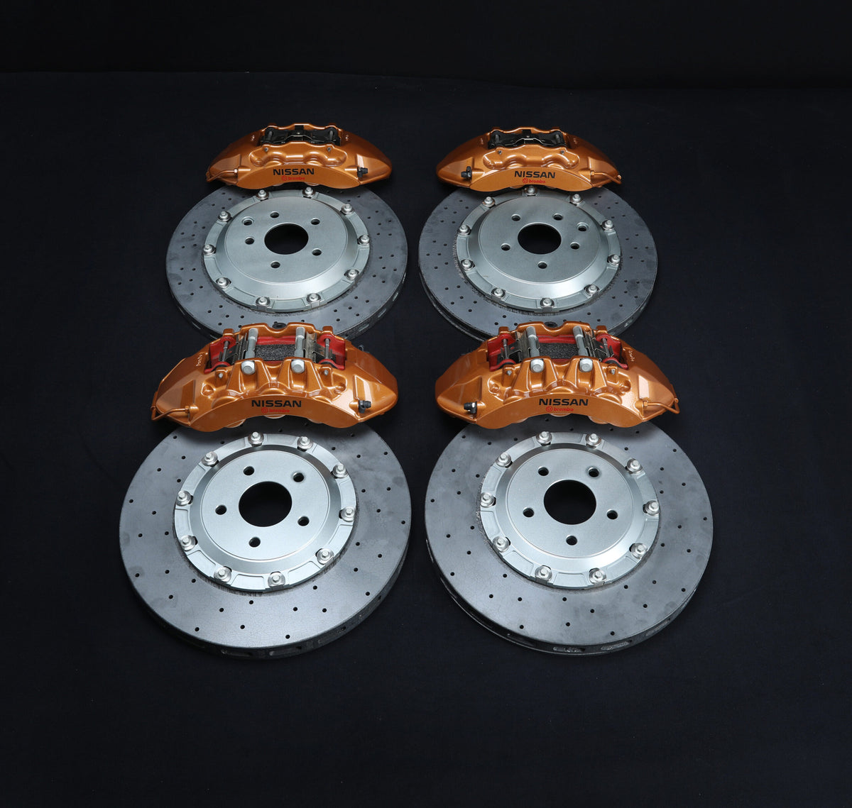 R35 GTR Brake Adapter Kit (V4) to Suit Skyline R32, R33, R34 – Cross Drilled Rotors