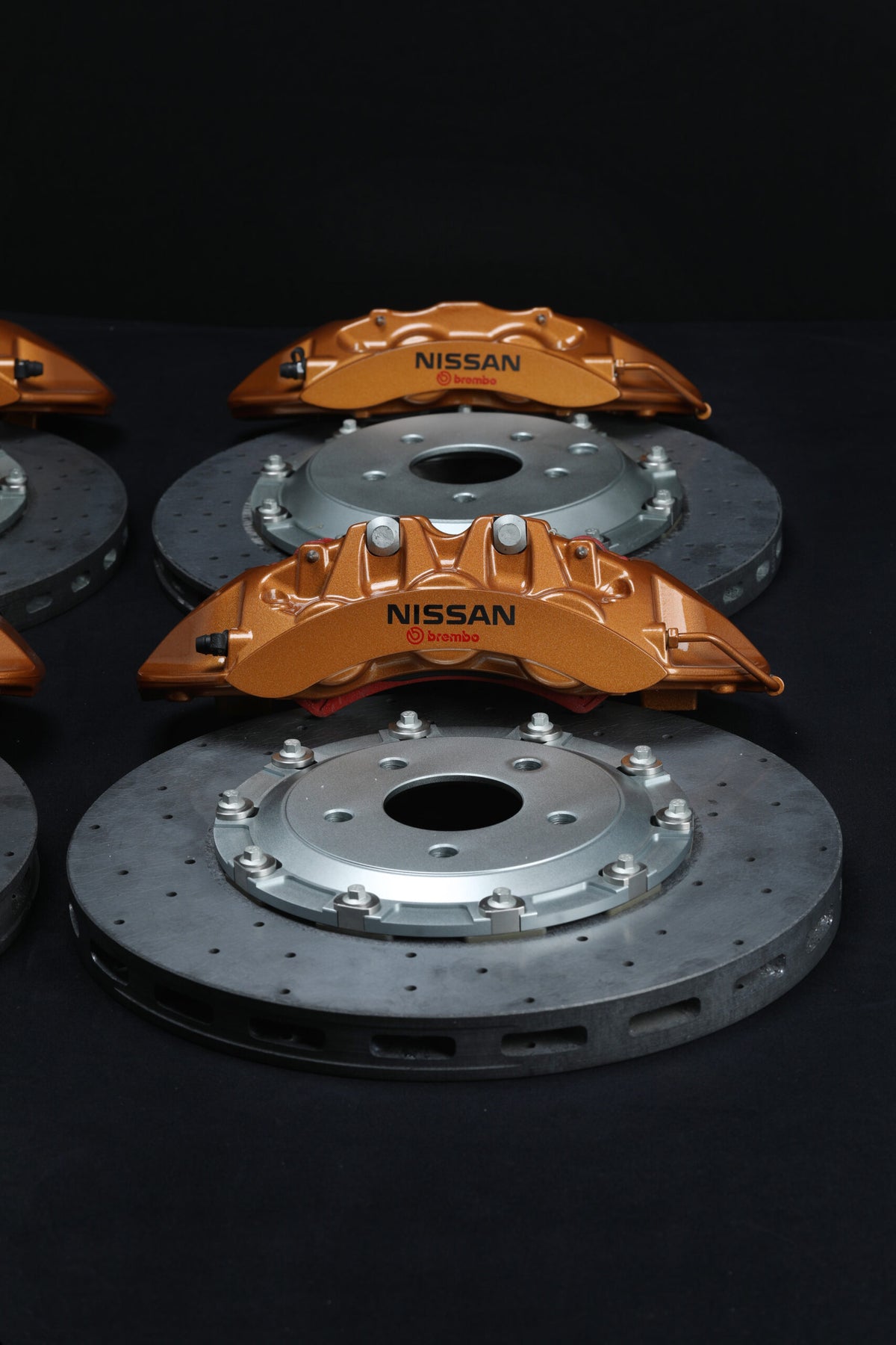 R35 GTR Brake Adapter Kit (V4) to Suit Skyline R32, R33, R34 – Cross Drilled Rotors