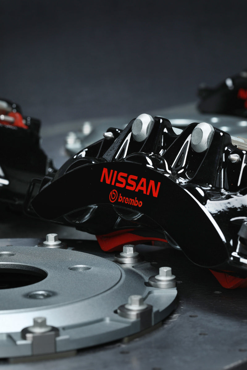 Crank Motorsport R35 GTR Carbon Ceramic Brake Conversion Kit – Nissan Skyline R32-R34 – Black Calipers with Black Hat