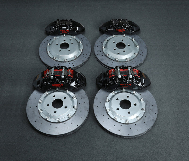 Crank Motorsport R35 GTR Carbon Ceramic Brake Conversion Kit – Nissan Skyline R32-R34 – Black Calipers with Black Hat