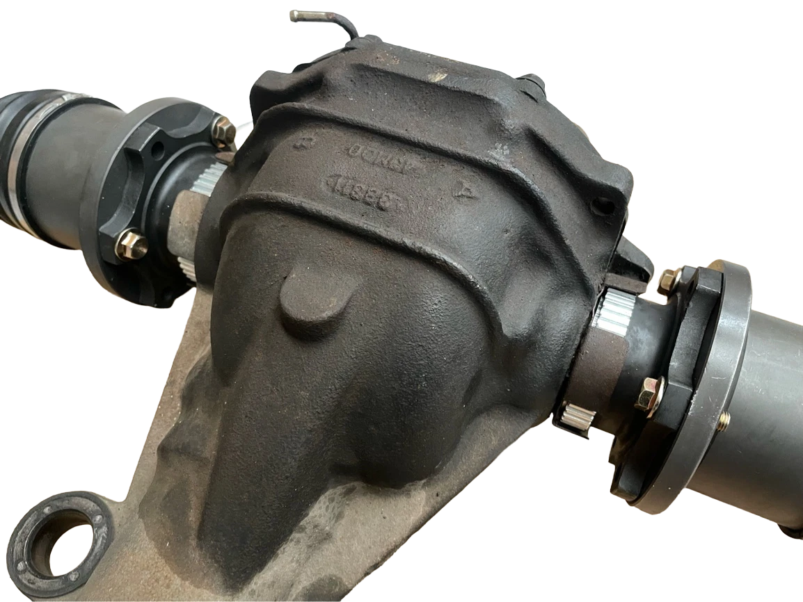 2200HP Rated R200 Billet Stub Axles – 31 Spline Unequal Length (Nismo 1.5 & 2-Way LSD Pro Compatible)