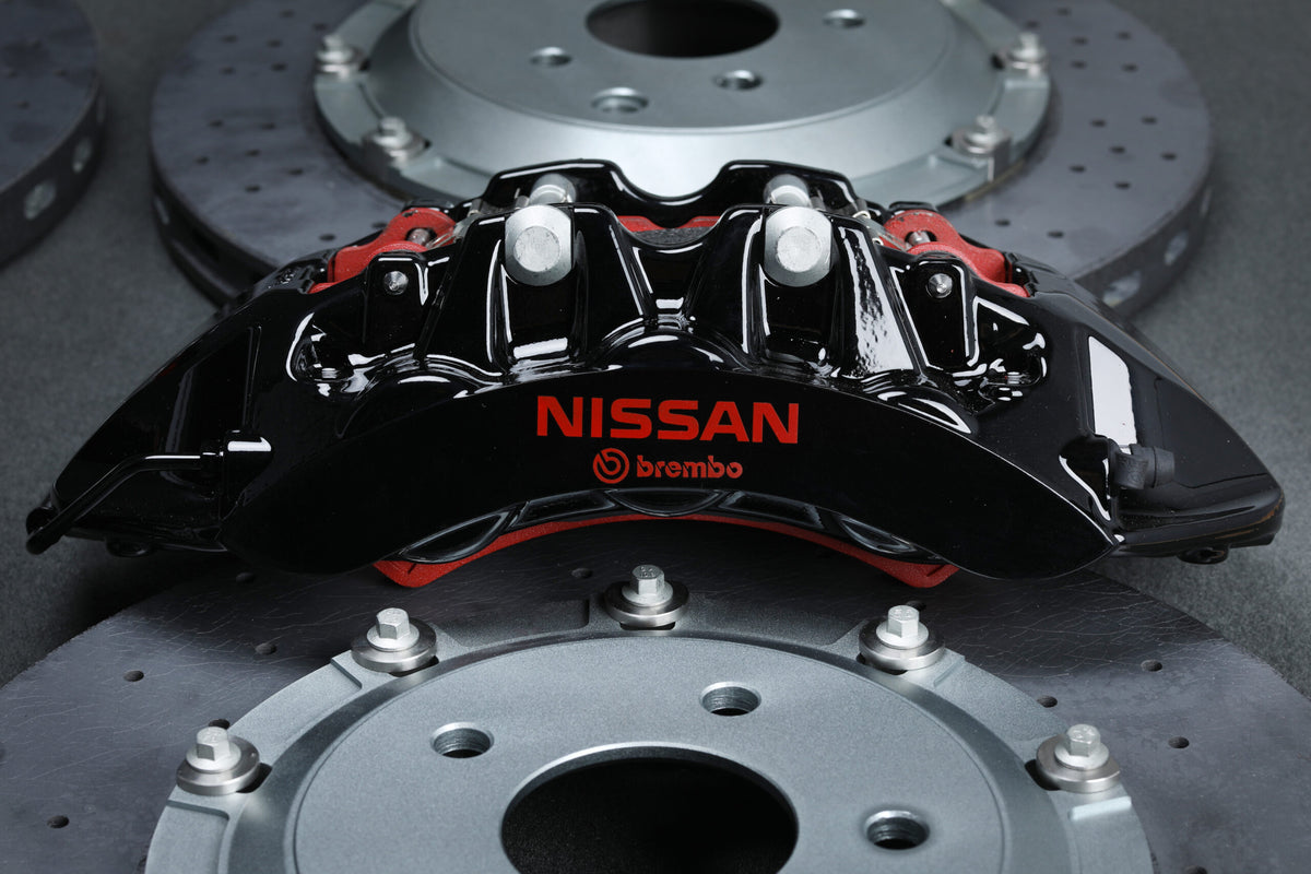 Crank Motorsport R35 GTR Carbon Ceramic Brake Conversion Kit – Nissan Skyline R32-R34 – Black Calipers with Black Hat