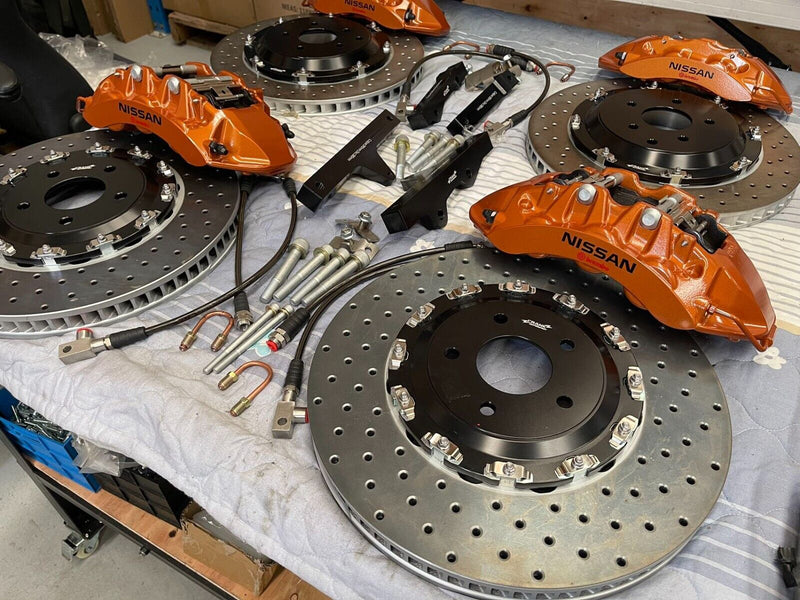 R35 GTR Brake Adapter Kit (V4) to Suit Skyline R32, R33, R34 – Cross Drilled Rotors